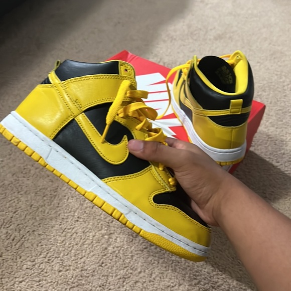 Nike Dunk High “Maize” - Picture 4 of 6